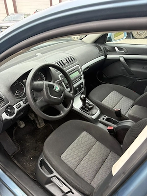 Skoda Octavia  - imagine 5