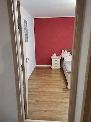 Vand apartament 3 camere  - imagine 9