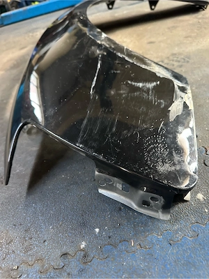 Aripa stg Audi A5 cu defect - imagine 2