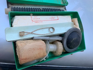 trusa sanitara auto - Comunista - retro - imagine 3