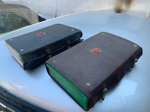 trusa sanitara auto - Comunista - retro