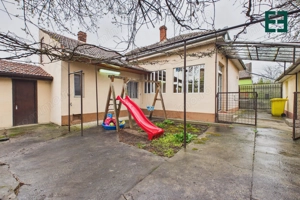 Casă cu 2 camere și 475 mp teren - Zona Aradul Nou - Arad