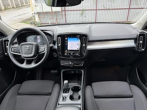 VOLVO XC40 2.0 benzina mhev  - imagine 10