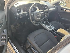 AUDI A4 2.0 tdi, 143cp, an 2011 - imagine 6