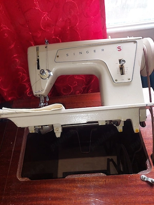 Masina de cusut singer  - imagine 2