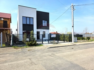 Casă / Vilă din 2024  de vânzare în zona Micro 14 - imagine 2