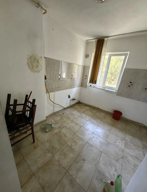 Vând apartament 4 camere, 73 mp, Petrila, 8 Martie - Direct Proprietar - imagine 2