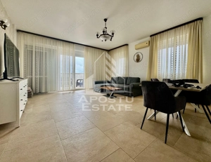 Penthouse 3 camere , 115mp utili, zona Uta
