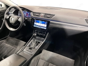 Skoda Superb - imagine 10
