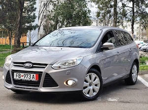 Ford Focus 2013 - 1.6 benzină MPI, Navi, Cameră marșarier  - imagine 5