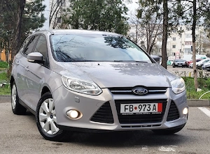 Ford Focus 2013 - 1.6 benzină MPI, Navi, Cameră marșarier 