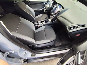 Ford Focus 2013 - 1.6 benzină MPI, Navi, Cameră marșarier  - imagine 6