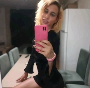 Ella  Amanta Perfecta - imagine 1