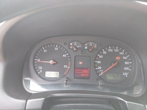 VW Bora 2005, 1.9 ALH impecabila - imagine 5