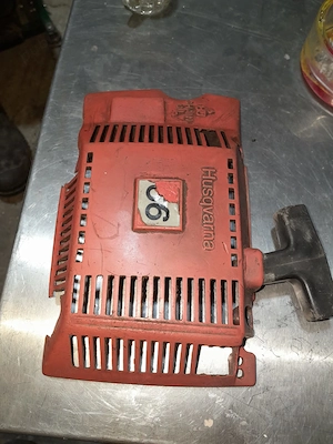 Caut capac demarou huzvarna 366. - imagine 2