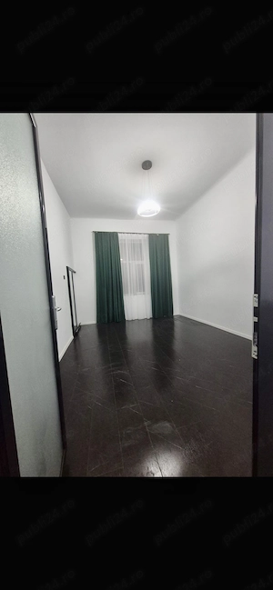 Casa in oras cu toate utilitatile, proprietate, zona centrala linistita - imagine 5