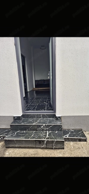 Casa in oras cu toate utilitatile, proprietate, zona centrala linistita - imagine 3