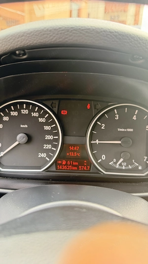 Vand Bmw seria 1 E87 2011 145k km - imagine 3