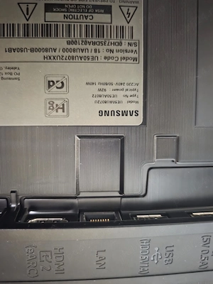 Dezmembrez tv Samsung ue50au8072