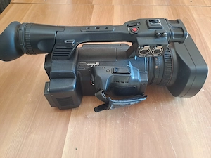 Vând camera de filmare  - imagine 2