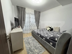 Apartament de lux , 80 mp decomandat, zona Mofleni - imagine 4