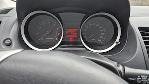 Mitsubishi Lancer 2011 aspirat 1.6 benzina