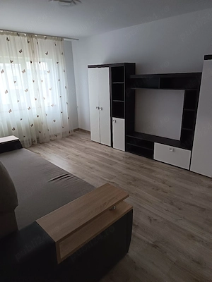 Închiriez apartament 2 camere 