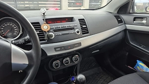 Mitsubishi Lancer 2011 aspirat 1.6 benzina - imagine 6