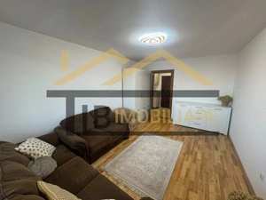 Apartament cu 3 camere, 65 mp, decomandat, zona Semicentral - imagine 2