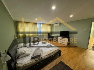 Apartament cu 3 camere, 140 mp, Zona Piata Trandafirilor - imagine 5