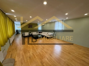 Apartament cu 3 camere, 140 mp, Zona Piata Trandafirilor - imagine 3