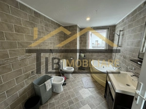Apartament cu 3 camere, 140 mp, Zona Piata Trandafirilor - imagine 9