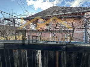 Casa de vanzare 4 camere, 2240mp teren, Zona Raciu - imagine 12