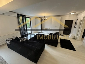 Apartament de 2 camere, 78mp, decomandat, parcare, Zona UltraCentral - imagine 2