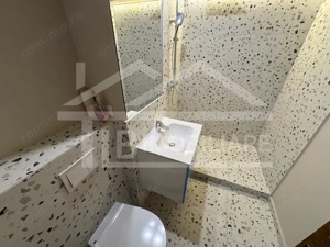 Apartament cu 3 camere, 85 mp, Zona Central - imagine 9