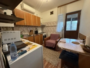 Garsonieră de vânzare în vilă – zona 23 August, etaj 1, centrala gaz - imagine 2