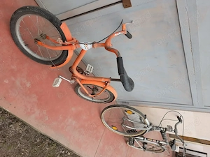 Vând două biciclete pentru copii 