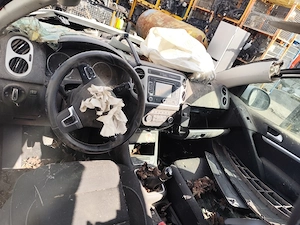 Dezmembram VW Tiguan 5N 2.0 tdi 4motion Cutie manuala 130 kw An 2012 Cod motor CFGC - imagine 7