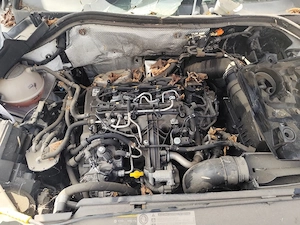 Dezmembram VW Tiguan 5N 2.0 tdi 4motion Cutie manuala 130 kw An 2012 Cod motor CFGC - imagine 10