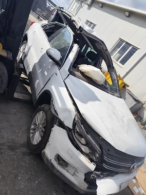 Dezmembram VW Tiguan 5N 2.0 tdi 4motion Cutie manuala 130 kw An 2012 Cod motor CFGC - imagine 8