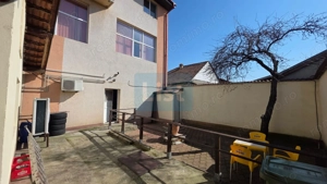 Clădire Comercială + Apartamente | 390 mp | Drumul European | - imagine 2