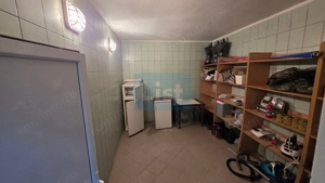 Clădire Comercială + Apartamente | 390 mp | Drumul European | - imagine 15