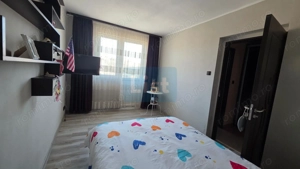 Clădire Comercială + Apartamente | 390 mp | Drumul European | - imagine 13
