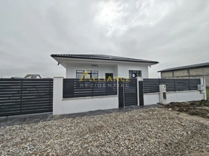 CASA PARTER-4 CAMERE-TEREN 375MP-STV 4 MIN DE MERS PE JOS - imagine 3