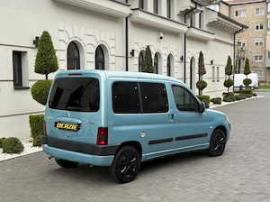 CITROEN BERLINGO * an 2008 * 1.6 HDI Diesel * 7 LOCURI * Livrare Gratuita!  - imagine 3