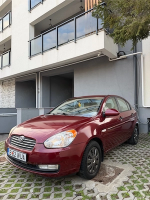 Hyundai Accent 1.4 benzină - 90 cp - 140.000 km