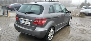 Mercedes B180 2010 E5 Manual Diesel - imagine 3