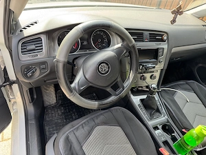 Volkswagen Golf 1.6 TDI DPF BlueMotion Technology Trendline - imagine 6