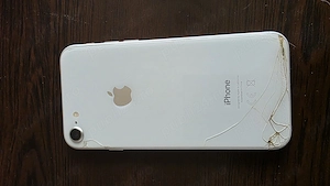  Apple iPhone 8