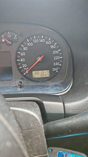 Volkswagen golf 4. motor 2.0 benzina  - imagine 2